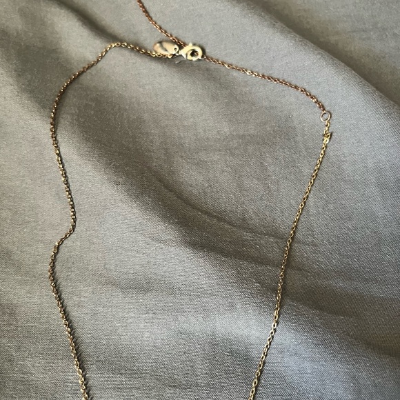 Small Sophia minimalist personalized necklace gold colored adjustable chain - Picture 6 of 10